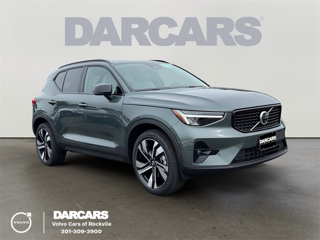 2026 Volvo XC40 B5 Plus AWD