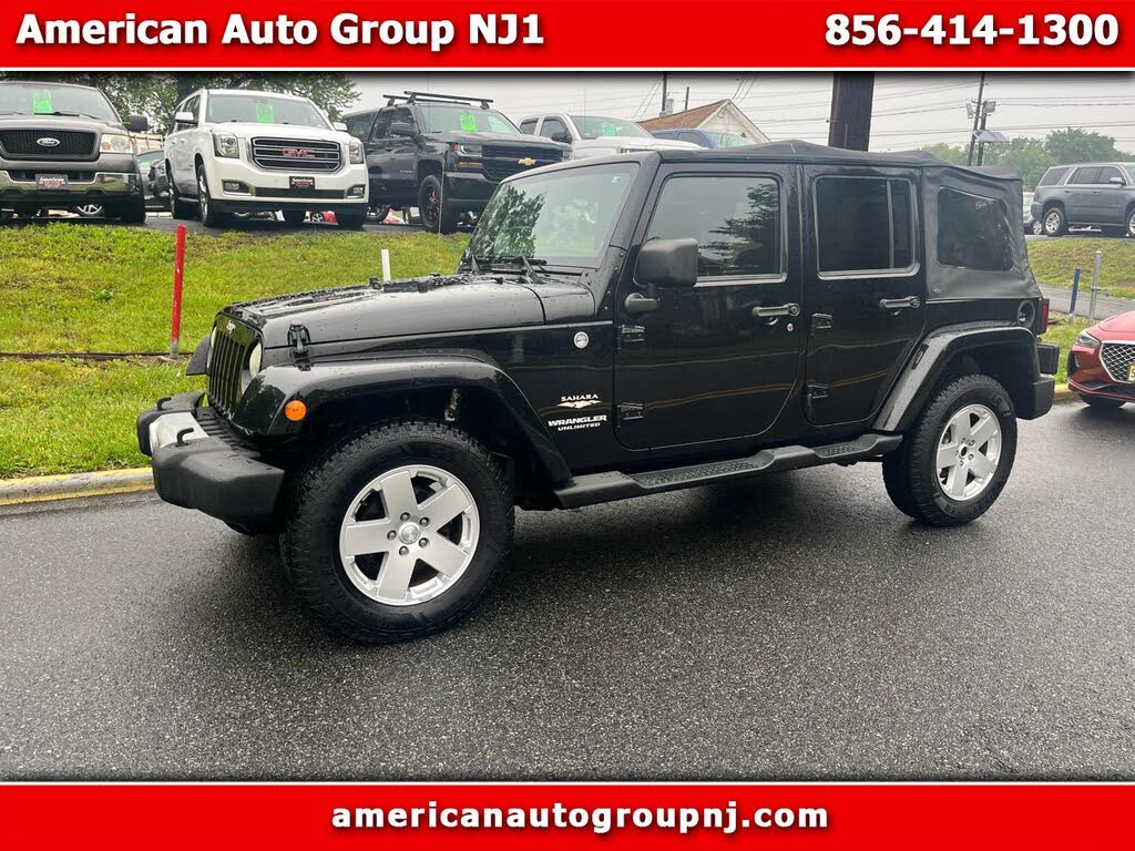 2012 Jeep Wrangler Unlimited Sahara 4WD