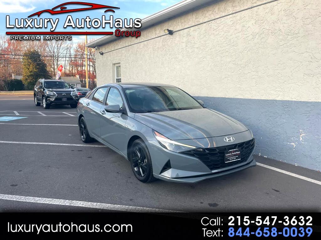 2022 Hyundai Elantra Hybrid Blue FWD