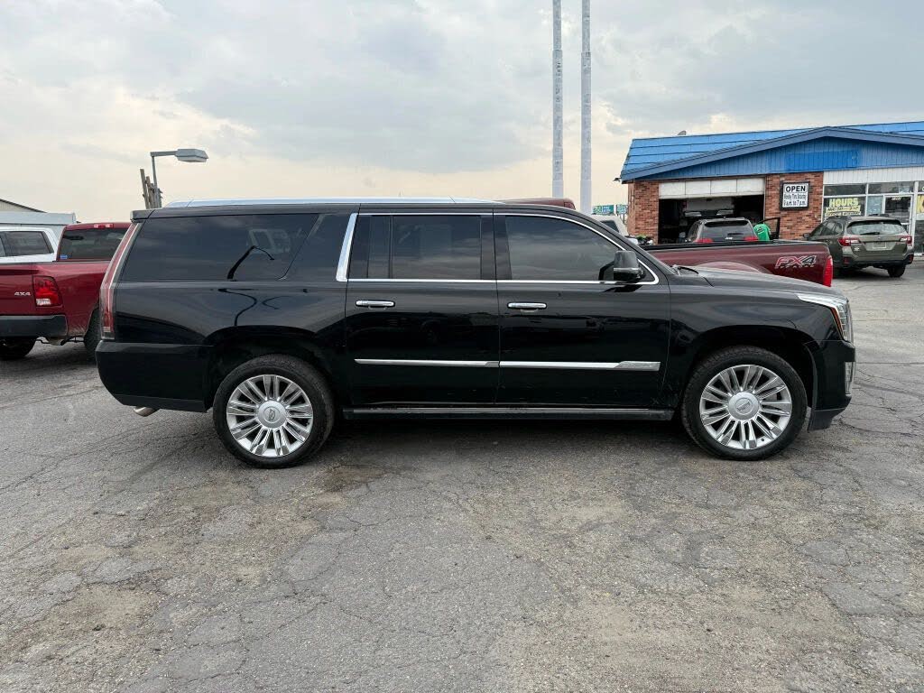 2016 Cadillac Escalade ESV Platinum 4WD