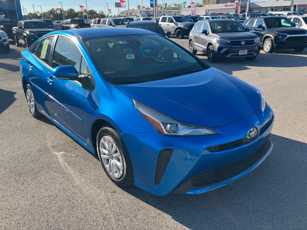 2021 Toyota Prius LE FWD