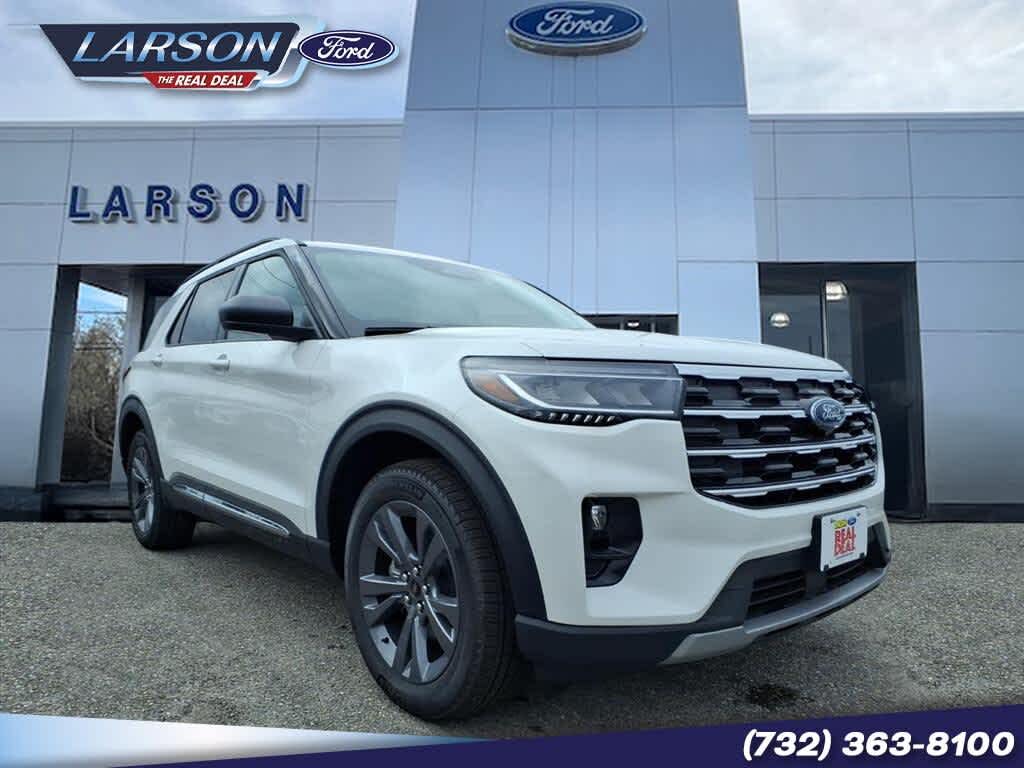 2025 Ford Explorer Active AWD