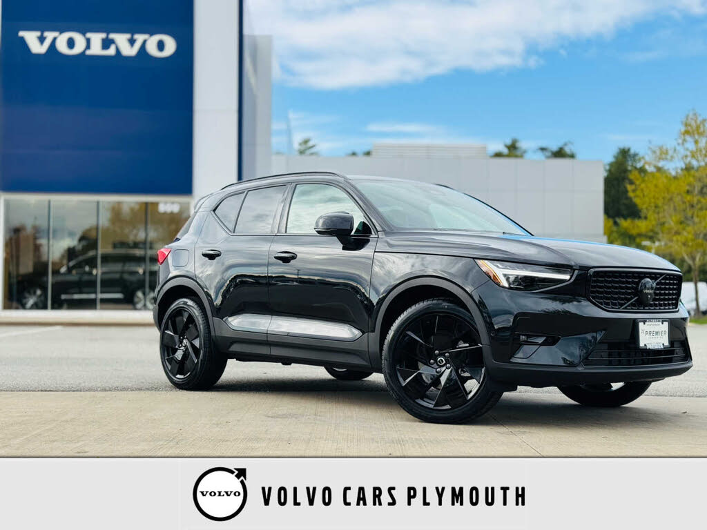 2026 Volvo XC40 B5 Ultra Black Edition AWD