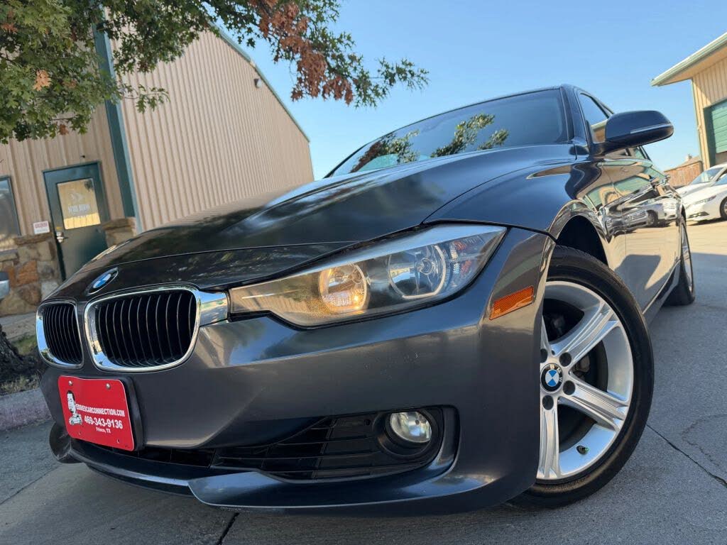2013 BMW 3 Series 328i Sedan RWD