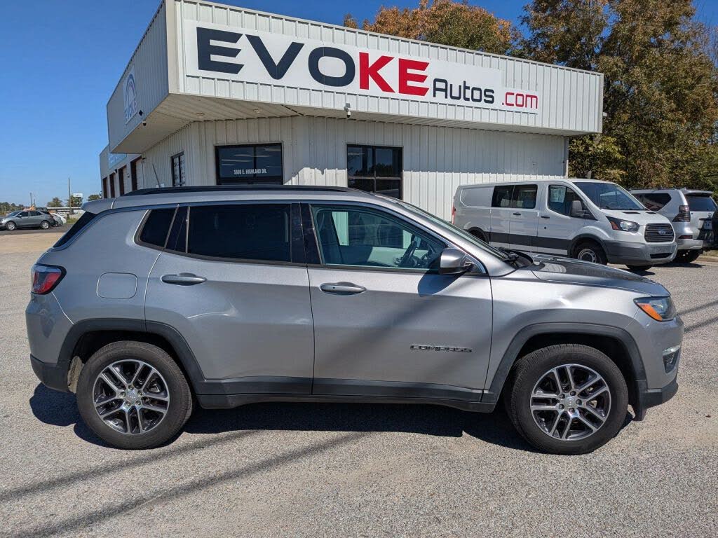 2019 Jeep Compass Latitude FWD