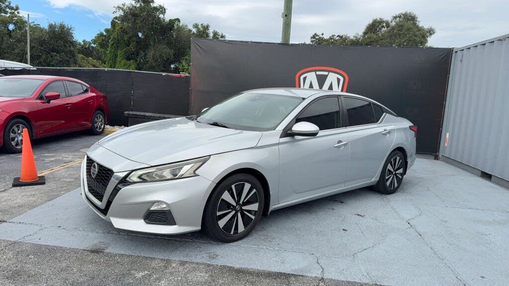 2021 Nissan Altima 2.5 SV FWD