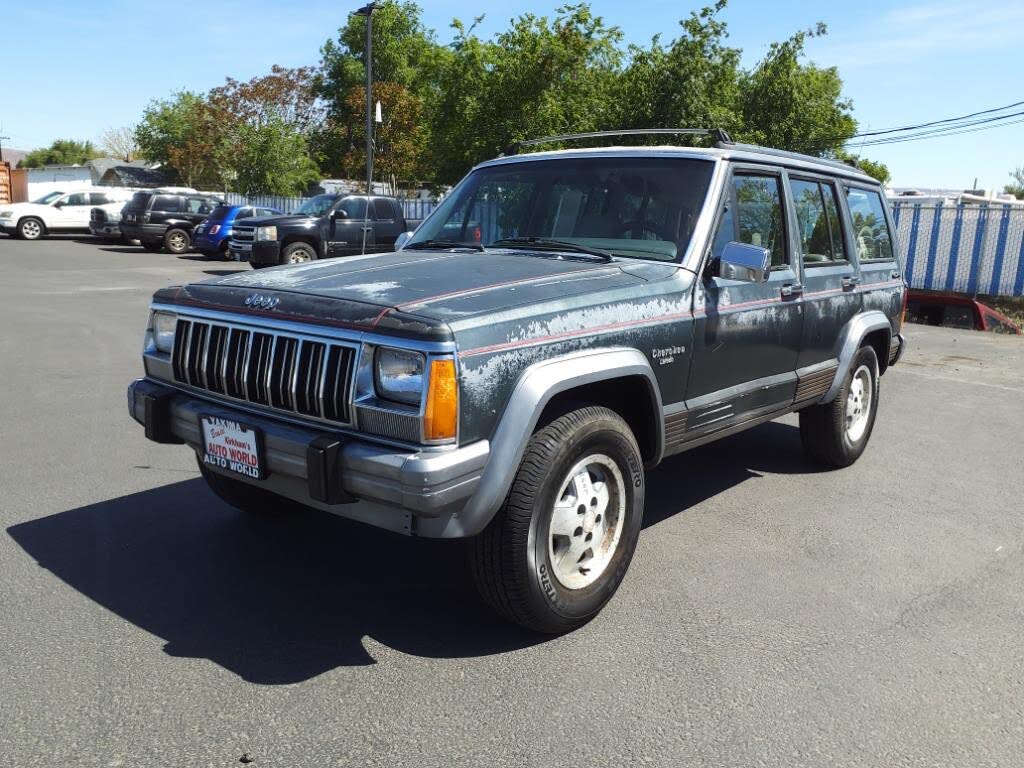 1991 Jeep Cherokee Laredo 4-Door 4WD
