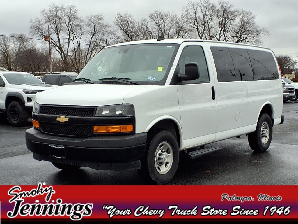 2023 Chevrolet Express 3500 LS RWD