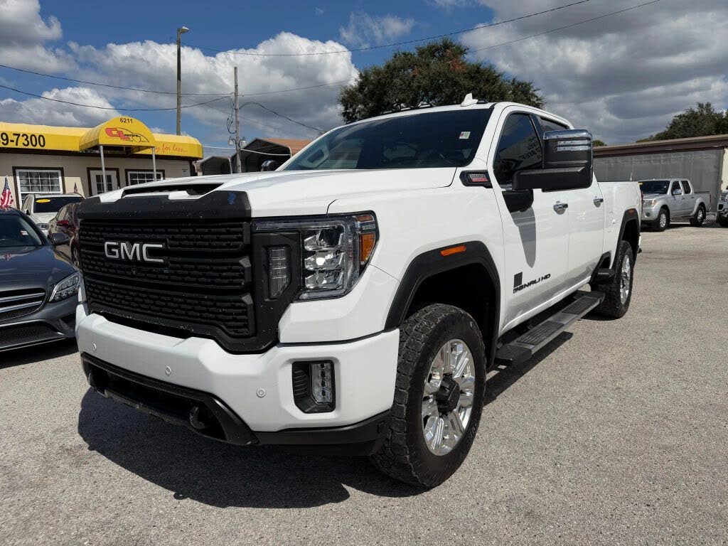 2023 GMC Sierra 2500HD Denali Crew Cab 4WD