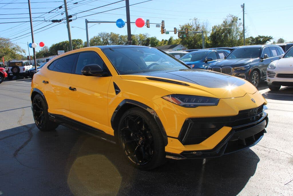 2023 Lamborghini Urus Performante AWD
