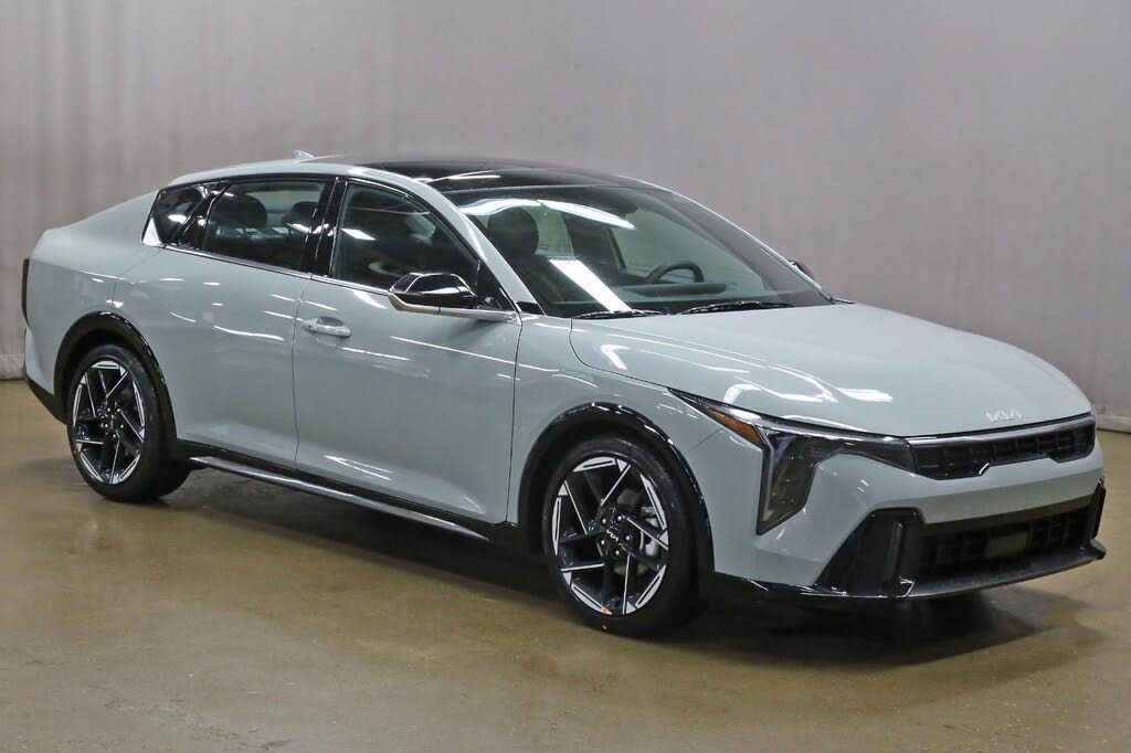 2025 Kia K4 GT-Line FWD