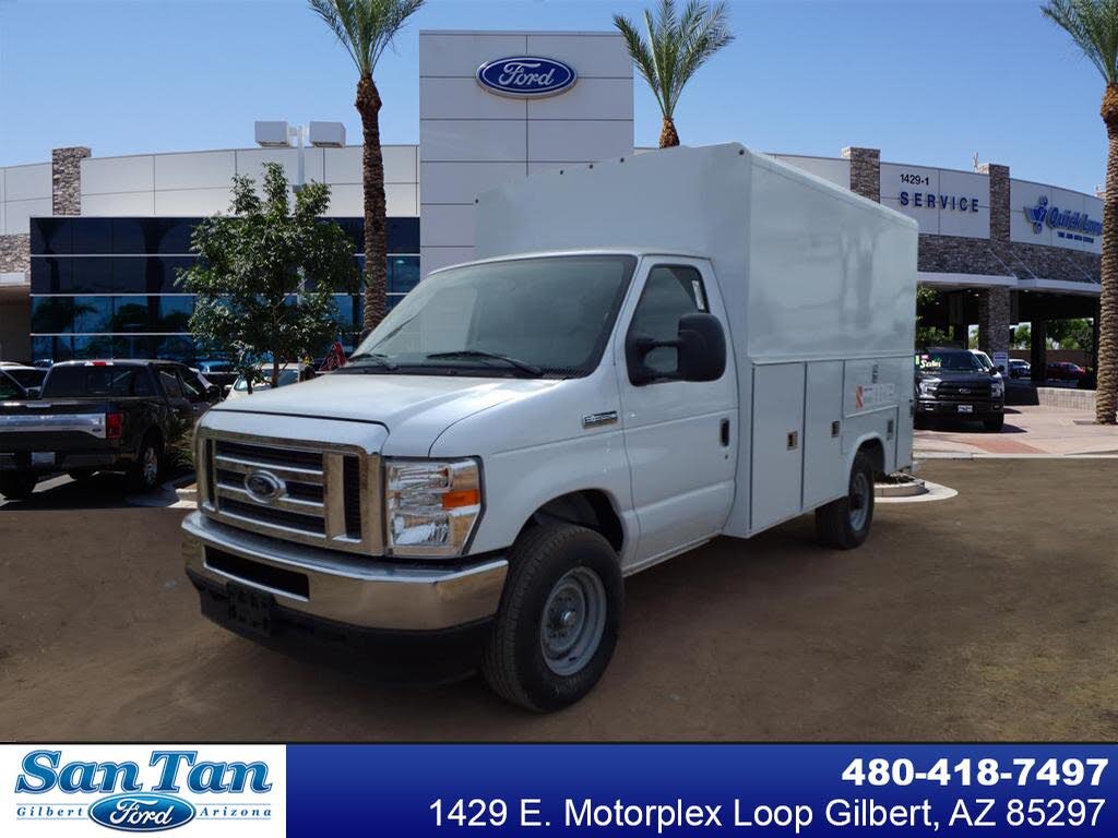2025 Ford E-Series Chassis E-350 SD Cutaway SB DRW RWD