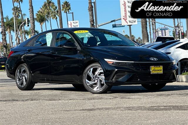 2025 Hyundai Elantra SEL Sport FWD