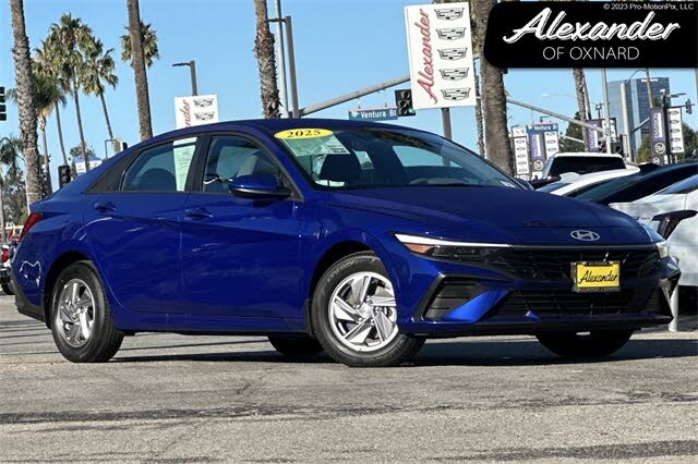 2025 Hyundai Elantra SE FWD