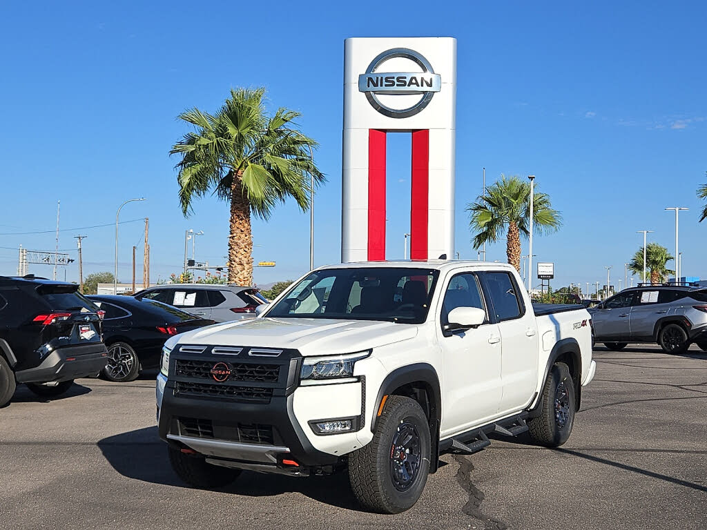 2026 Nissan Frontier PRO-4X Crew Cab 4WD