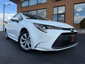 Toyota Corolla LE FWD