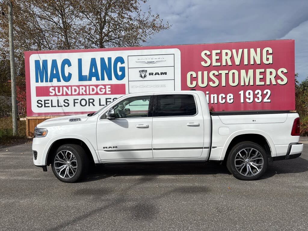 2025 RAM 1500 Tungsten Crew Cab 4WD