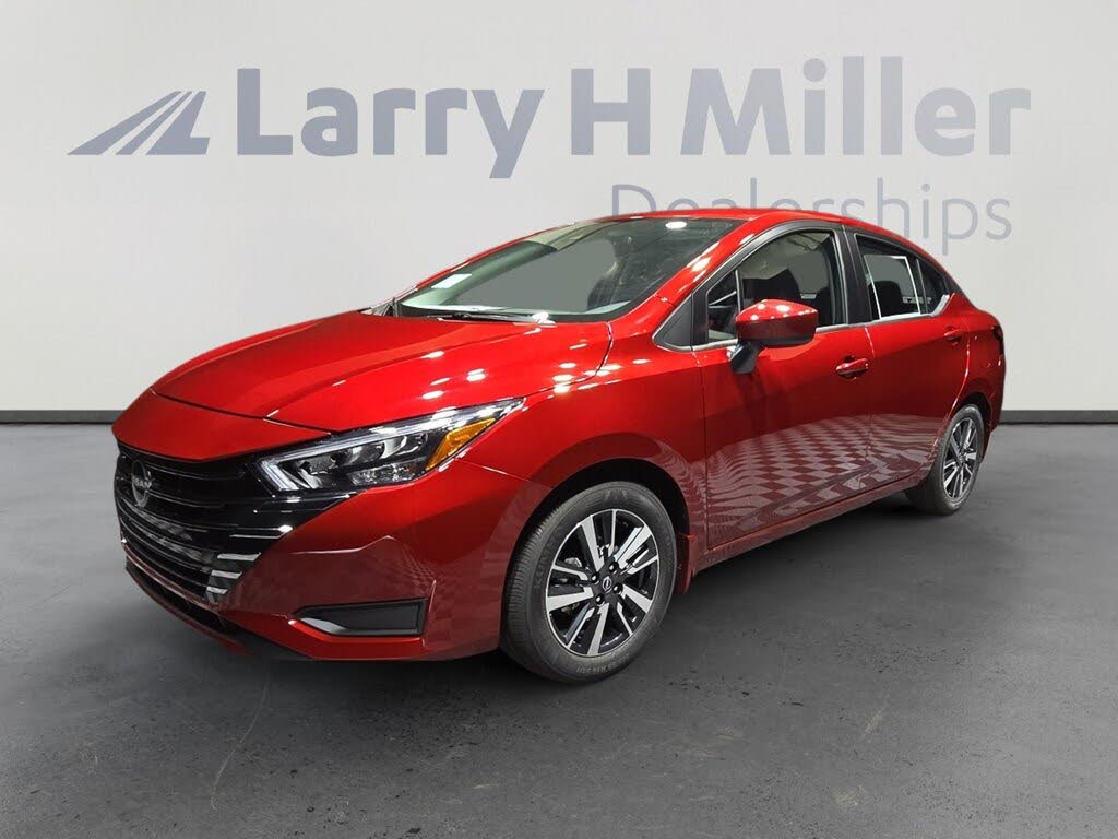 2025 Nissan Versa SV FWD