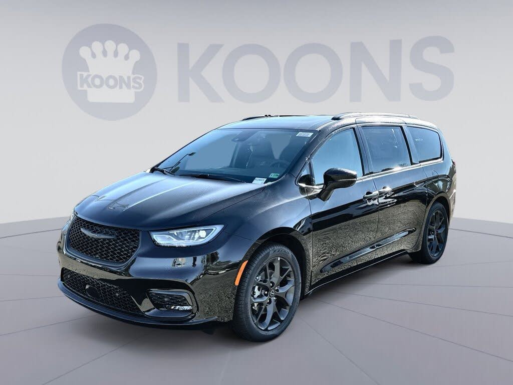 2026 Chrysler Pacifica Limited FWD