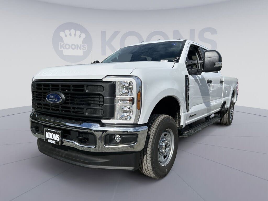 2026 Ford F-350 Super Duty XL Crew Cab 4WD