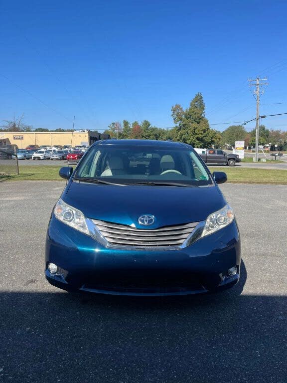 2012 Toyota Sienna XLE 7-Passenger