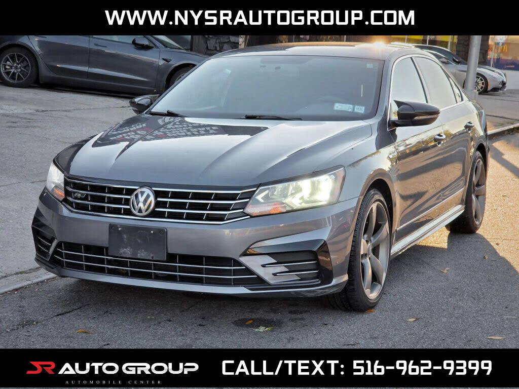 2017 Volkswagen Passat R-Line