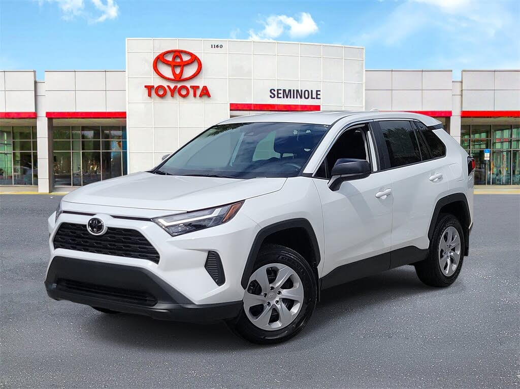 2025 Toyota RAV4 LE FWD