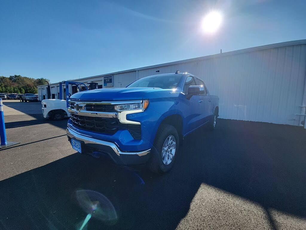 2025 Chevrolet Silverado 1500 LT Crew Cab 4WD
