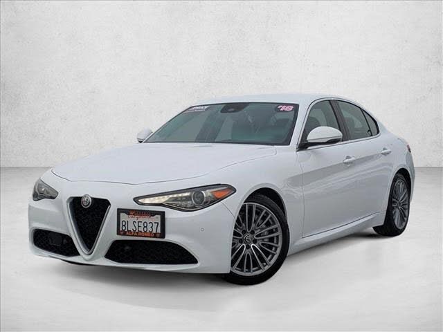 2018 Alfa Romeo Giulia Ti Lusso RWD
