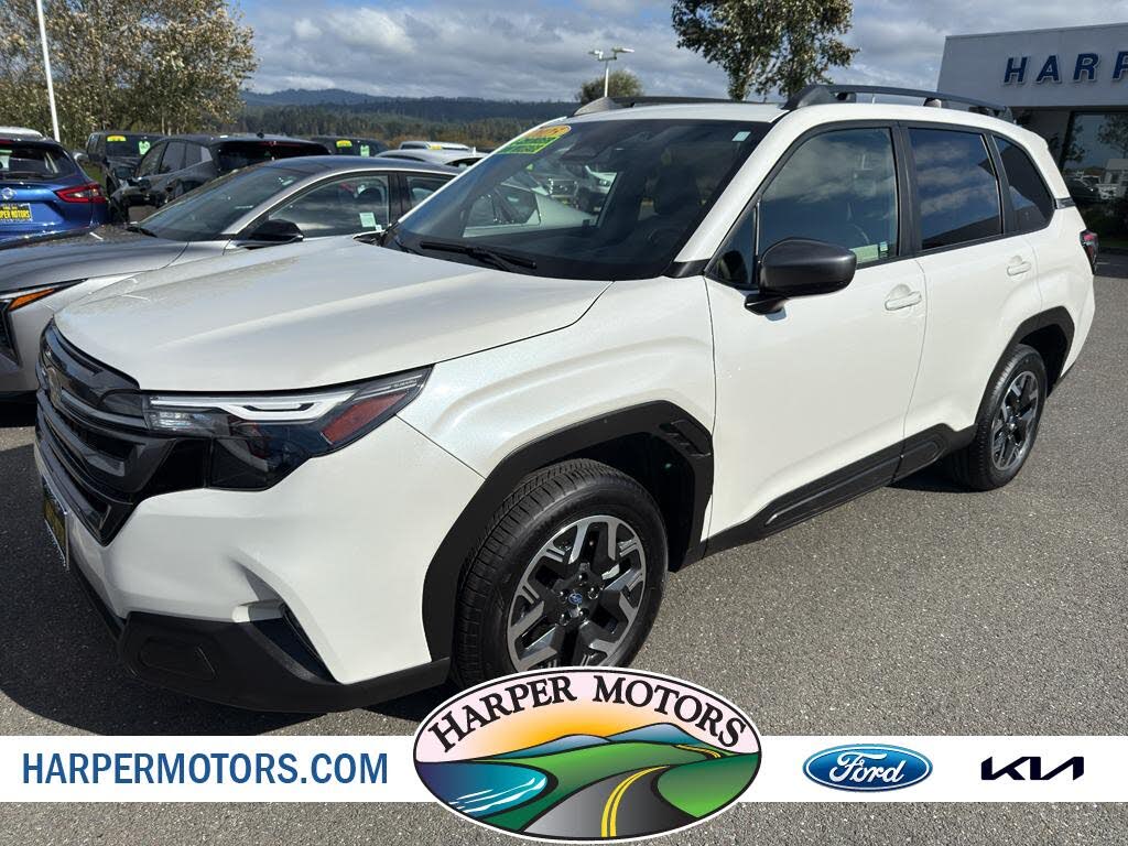 2025 Subaru Forester Premium Crossover AWD
