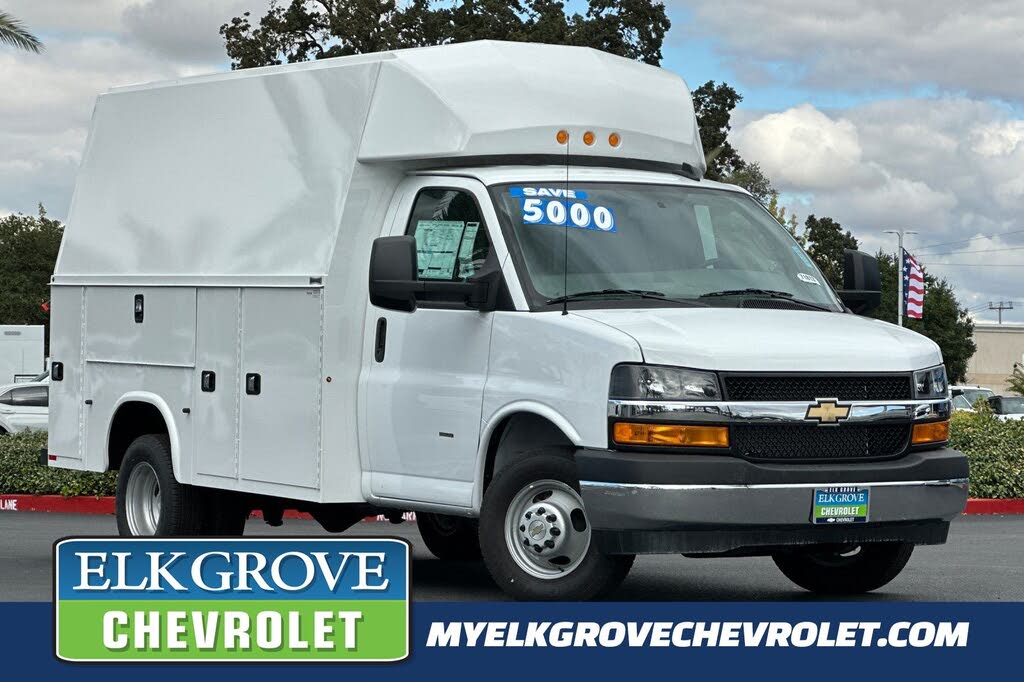 2024 Chevrolet Express Chassis 3500 Cutaway 139
