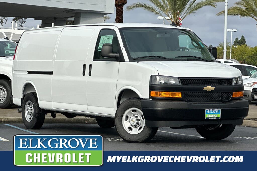 2025 Chevrolet Express Cargo 2500 RWD