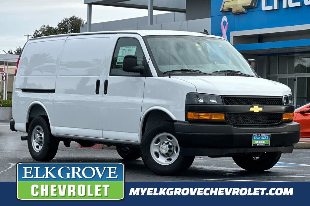 2025 Chevrolet Express Cargo 2500 RWD