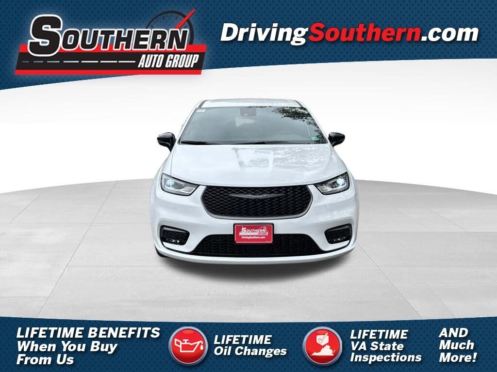 2026 Chrysler Pacifica Select FWD