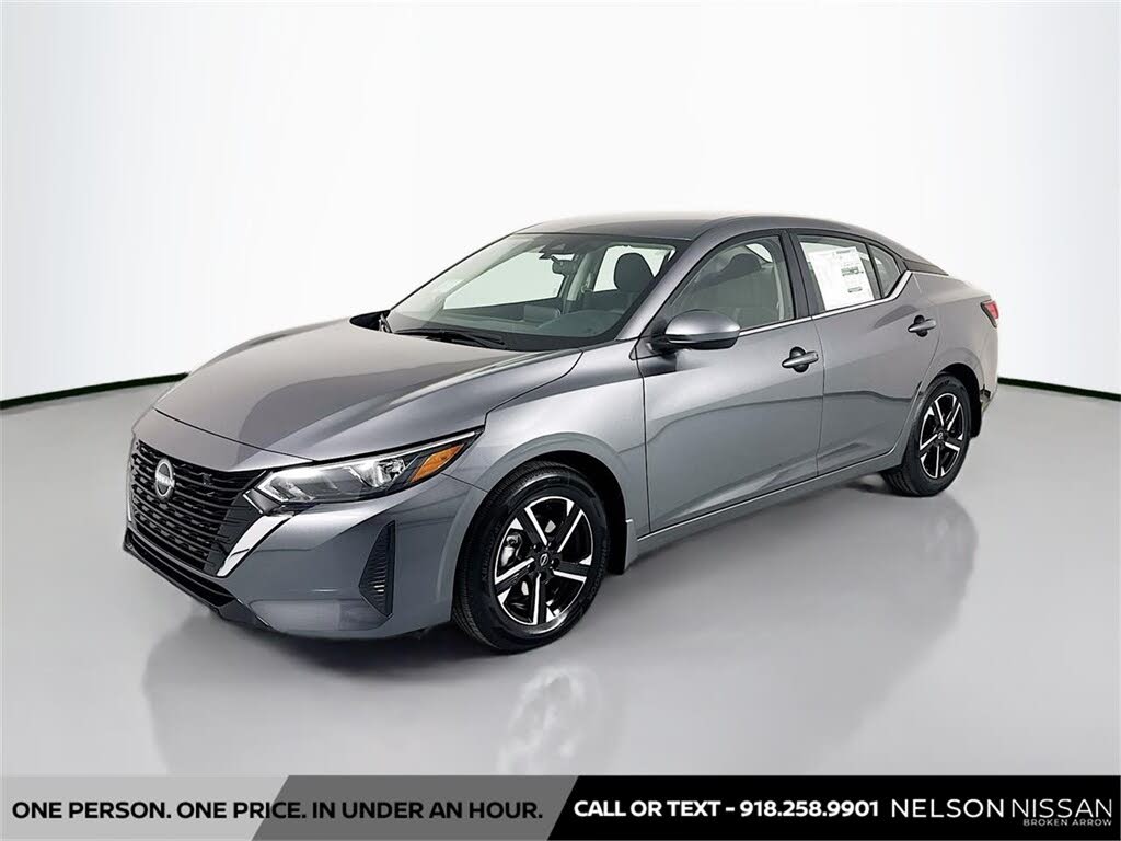 2025 Nissan Sentra SV FWD