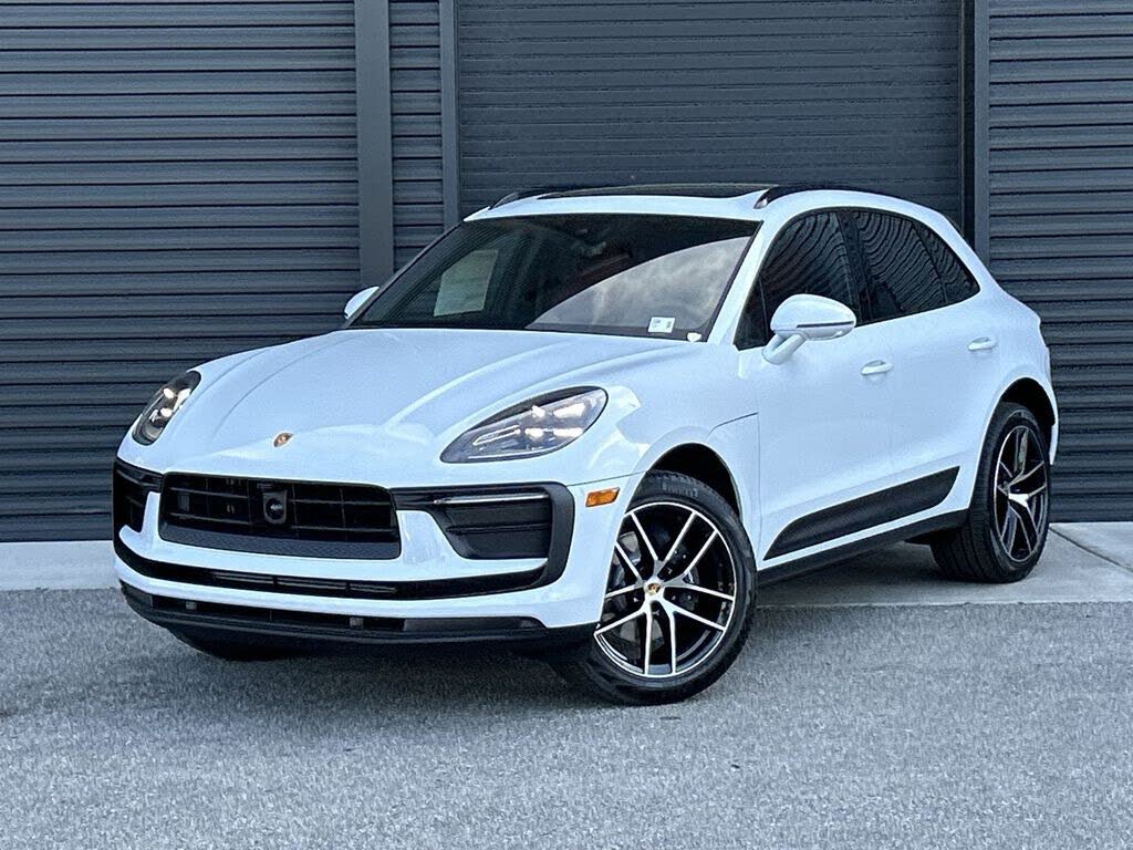 2025 Porsche Macan