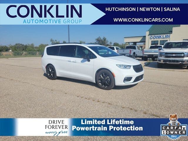 2025 Chrysler Pacifica Limited FWD