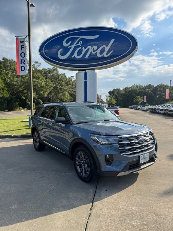 2025 Ford Explorer Active AWD