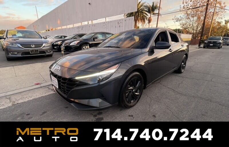 2021 Hyundai Elantra SEL FWD