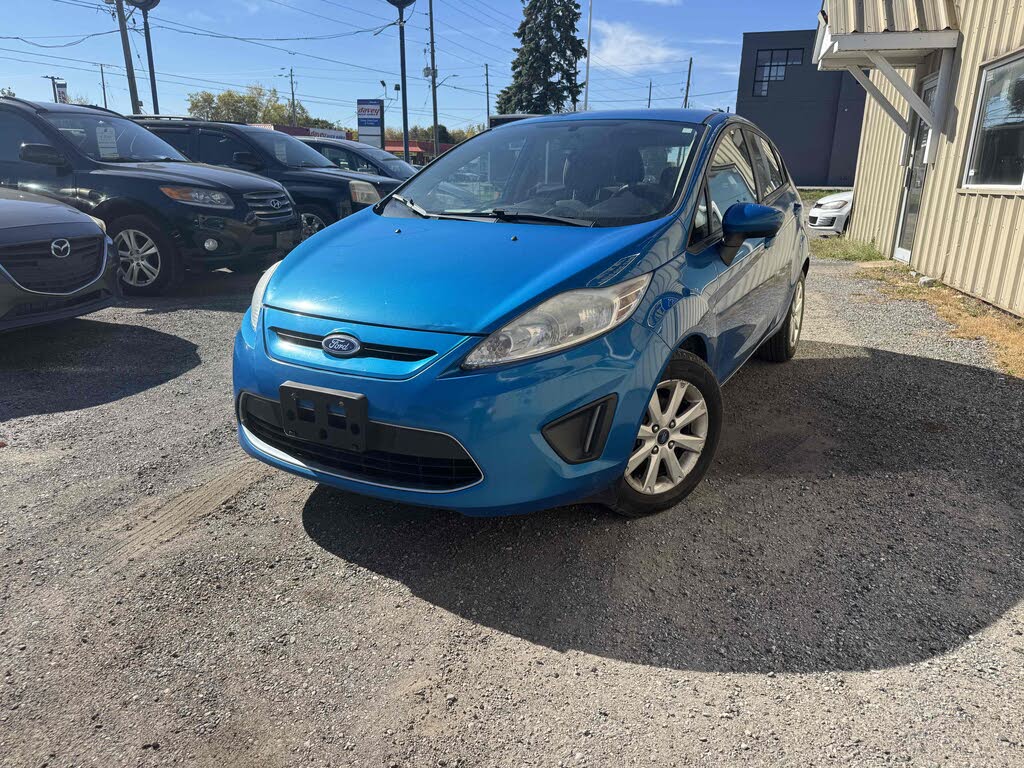 2012 Ford Fiesta SE Hatchback