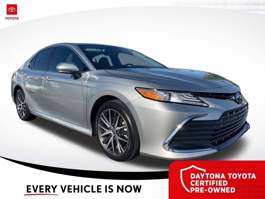 2022 Toyota Camry Hybrid XLE FWD