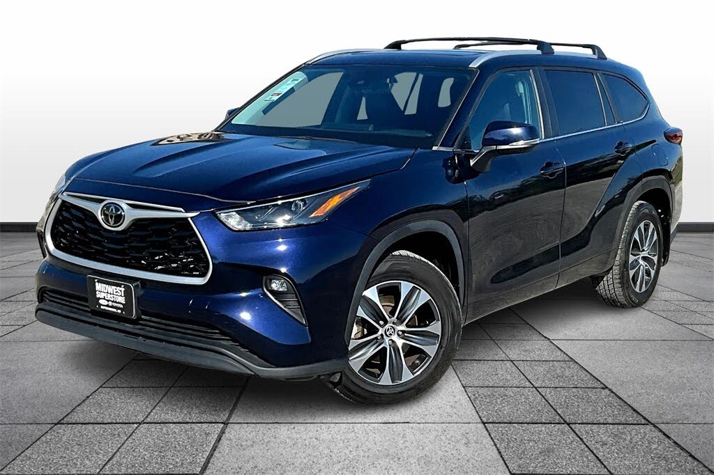 2023 Toyota Highlander XLE AWD