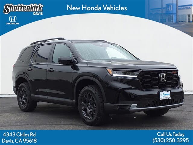 2025 Honda Pilot TrailSport AWD