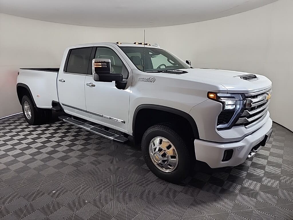 2026 Chevrolet Silverado 3500HD High Country Crew Cab 4WD