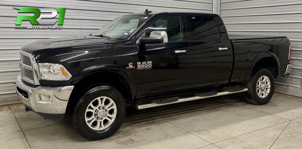 2017 RAM 3500 Laramie Crew Cab 4WD