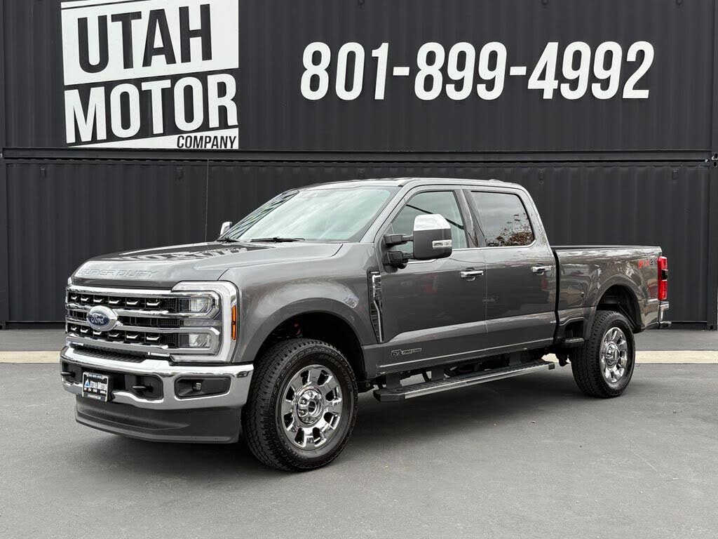 2025 Ford F-250 Super Duty Lariat Crew Cab 4WD