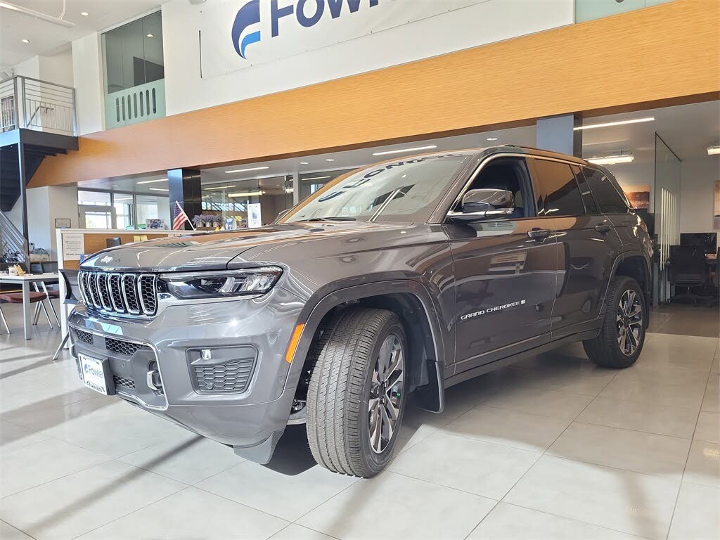 2025 Jeep Grand Cherokee Overland 4WD