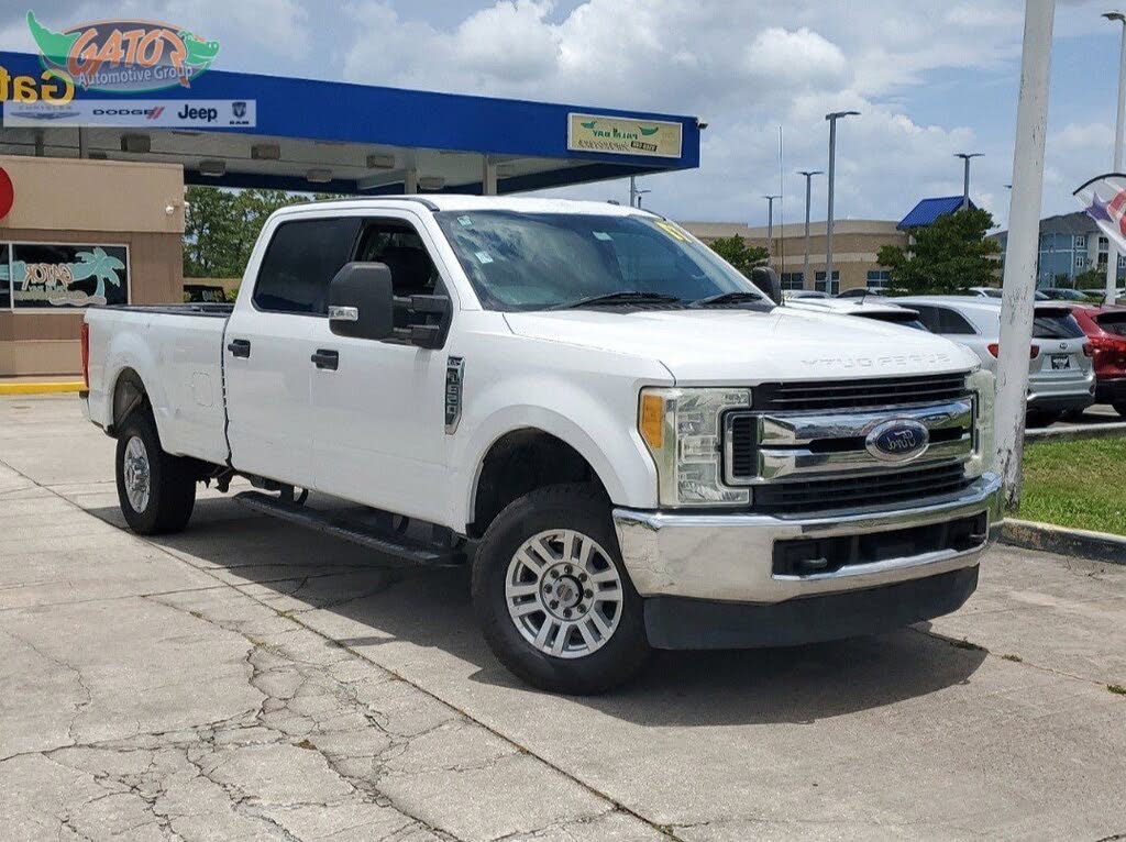 2017 Ford F-350 Super Duty XLT Crew Cab 4WD