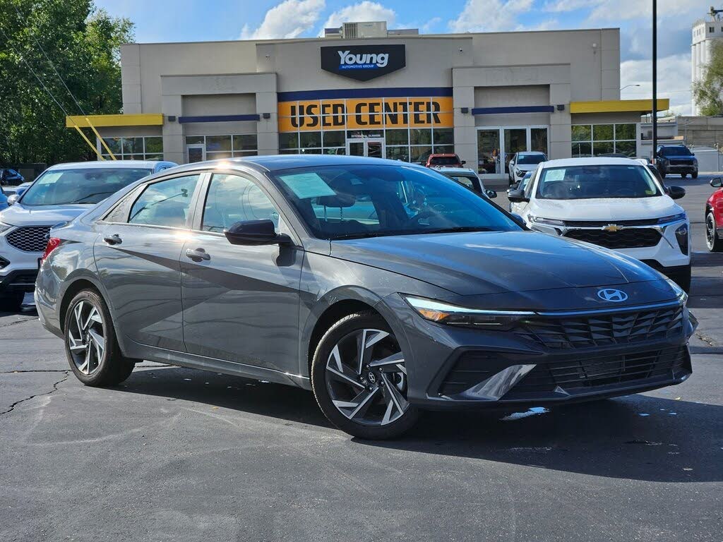 2025 Hyundai Elantra SEL Sport FWD