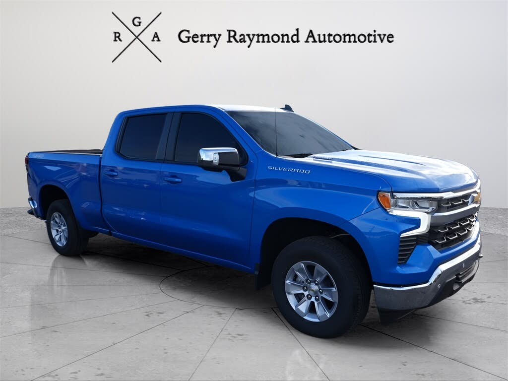 2026 Chevrolet Silverado 1500 LT Crew Cab 4WD